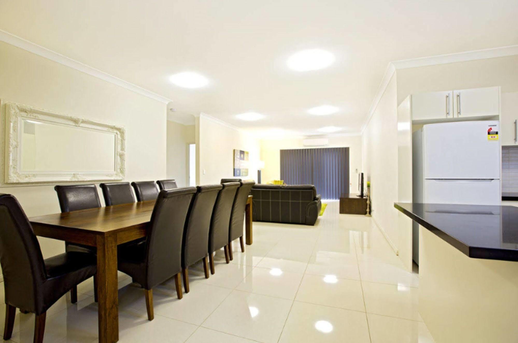 Astina Serviced Apartments - Central Penrith Exterior foto